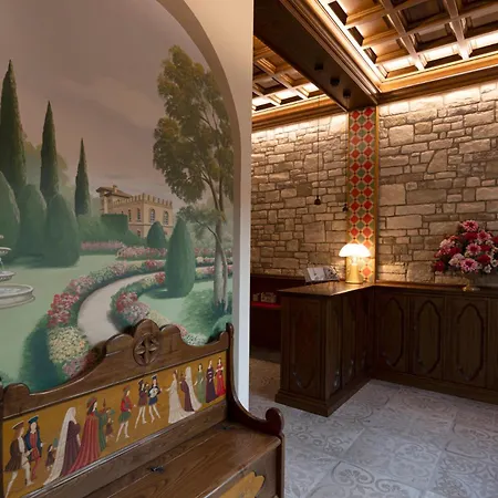 Castello Il Codirosso * 체사테