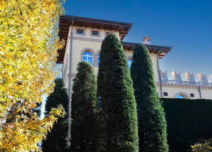 Hotel Castello Il Codirosso *